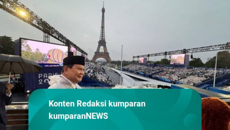 Gaya Prabowo Pakai Jas Hujan saat Hadir di Pembukaan Olimpiade Paris 2024