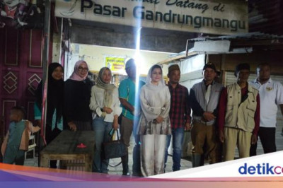Legislator Gerindra Novita Wijayanti Tinjau Langsung Lokasi Kebakaran Pasar Cilacap